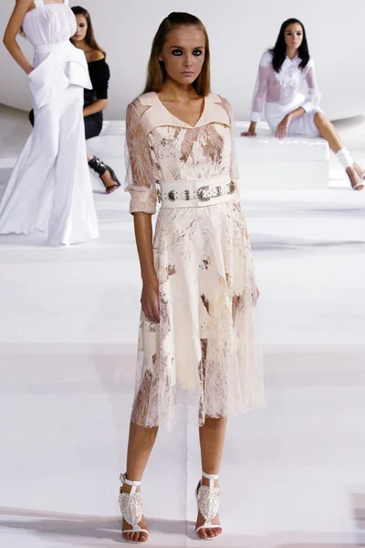 Look 34